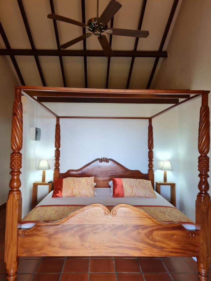 Chambre D'Hotes "Villa Rayon Vert" Deshaies Eksteriør billede