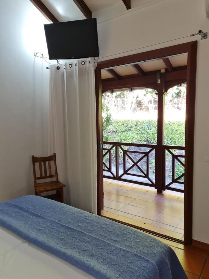 Chambre D'Hotes "Villa Rayon Vert" Deshaies Eksteriør billede